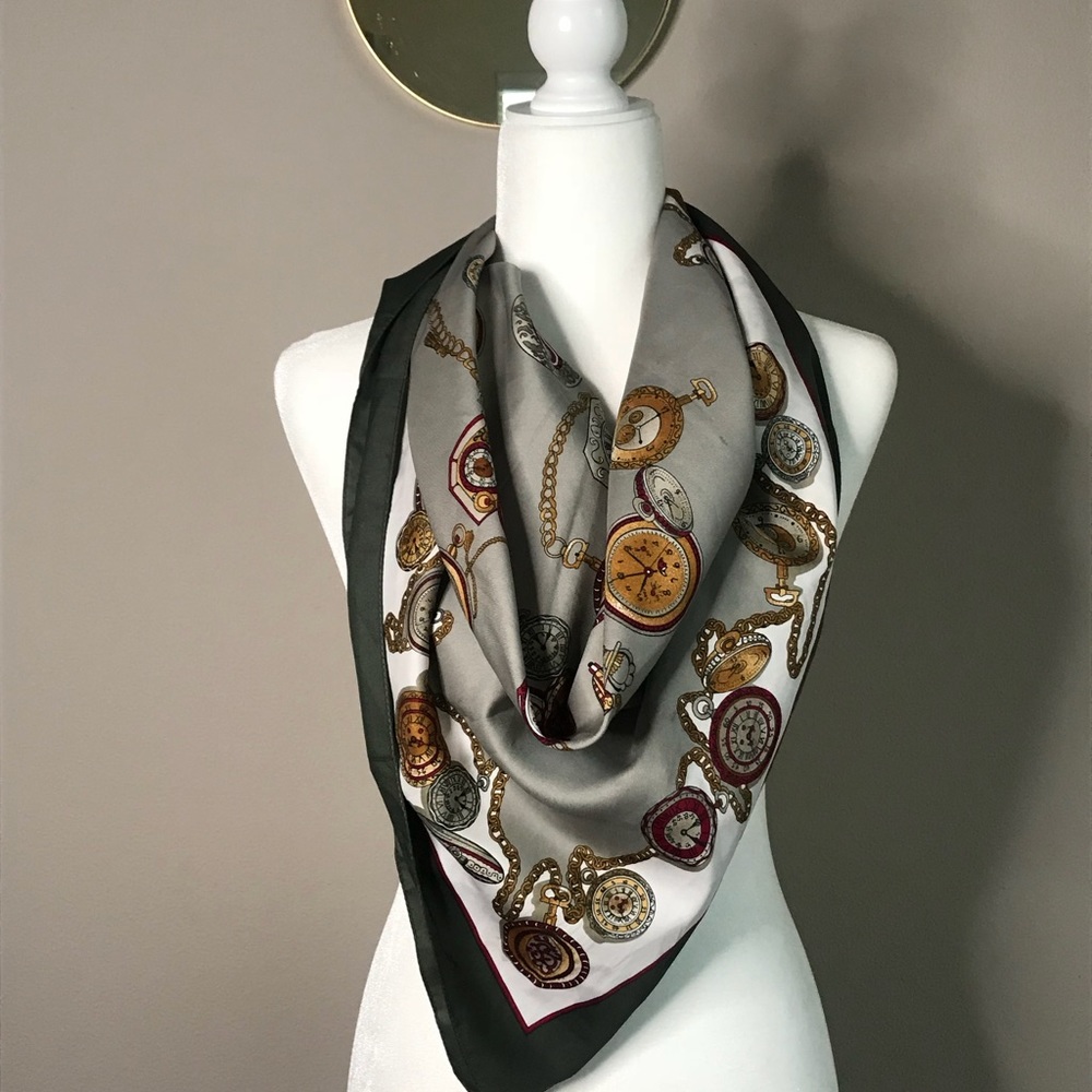 Large Vintage Cialenga Clock Scarf